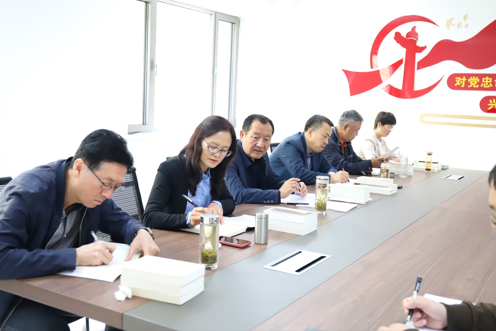 讀書班2.jpg 讀書班2.jpg